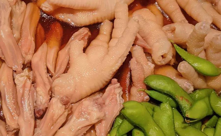 清蒸鸭子是一道传统的家常美食